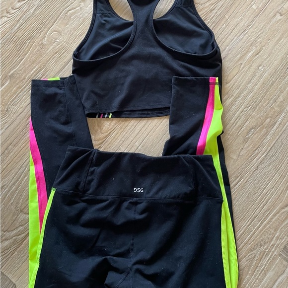 DSG active wear - Picture 2 of 2